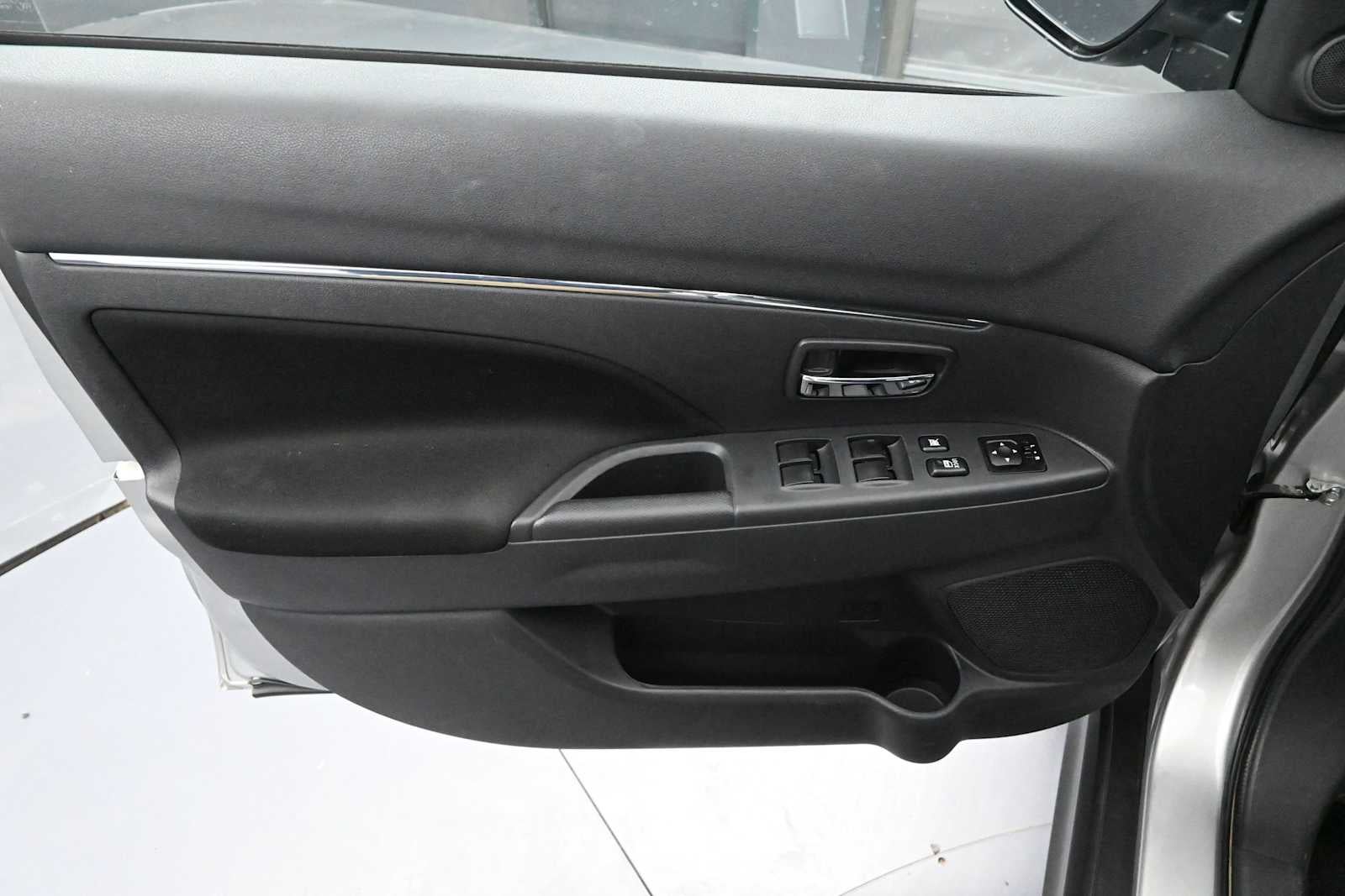 2025 Mitsubishi Outlander Sport S