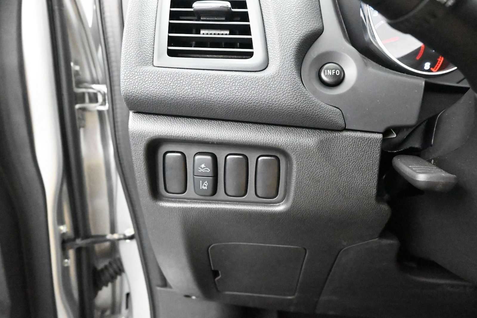 2025 Mitsubishi Outlander Sport S