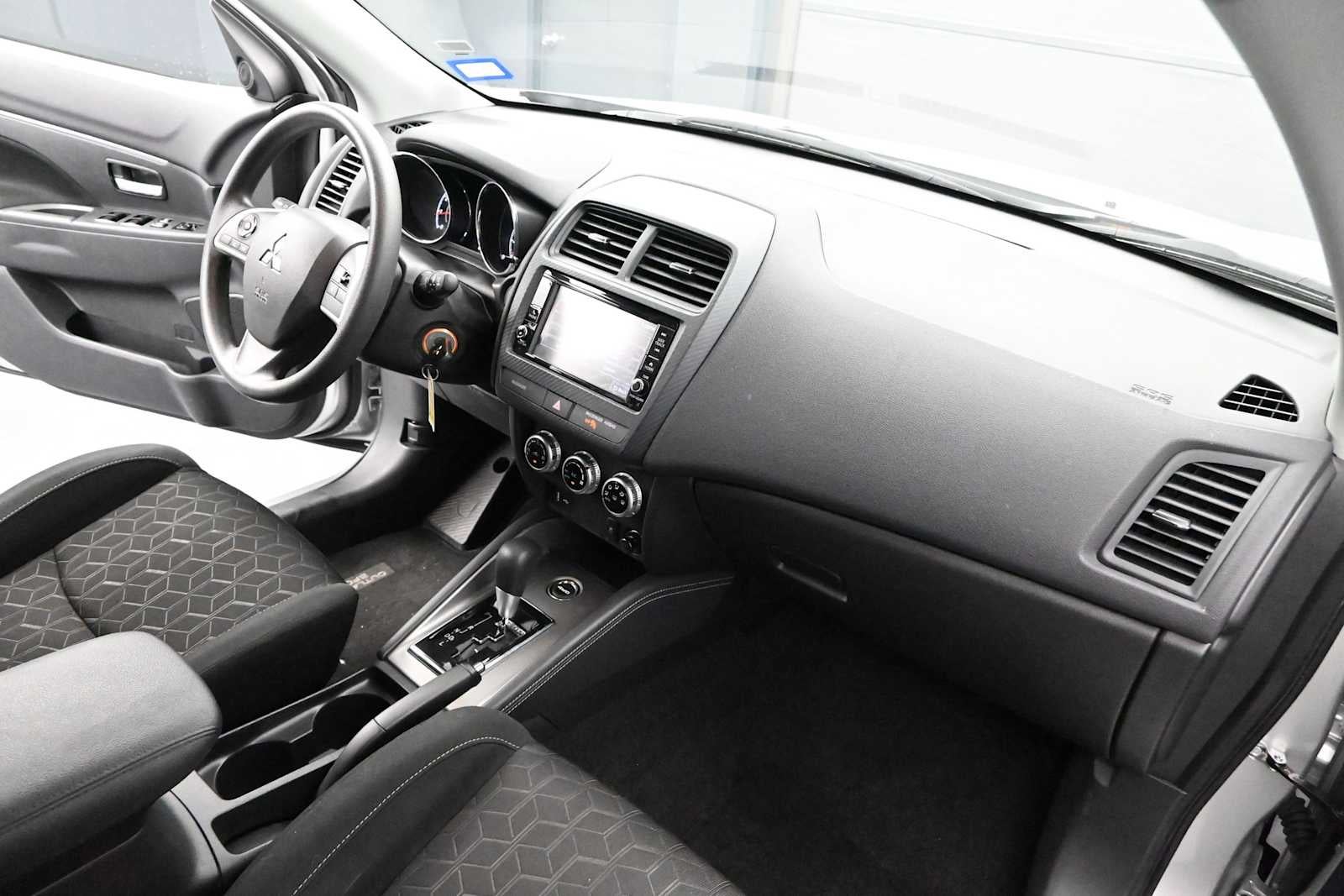 2025 Mitsubishi Outlander Sport S