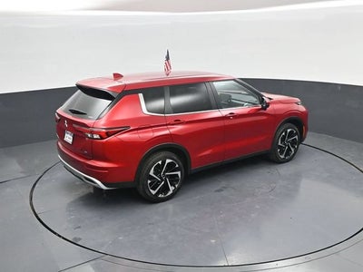 2024 Mitsubishi Outlander SE