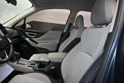 2023 Subaru Forester Base