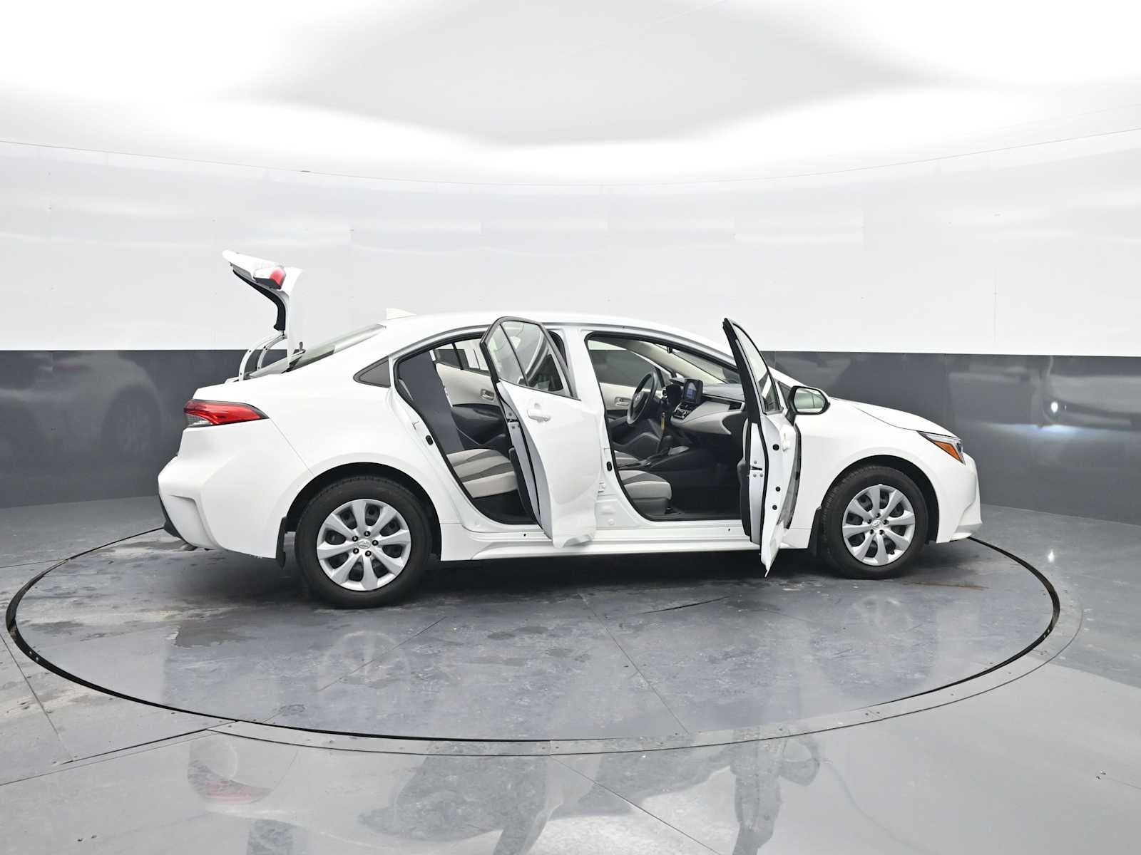 2024 Toyota Corolla Hybrid LE