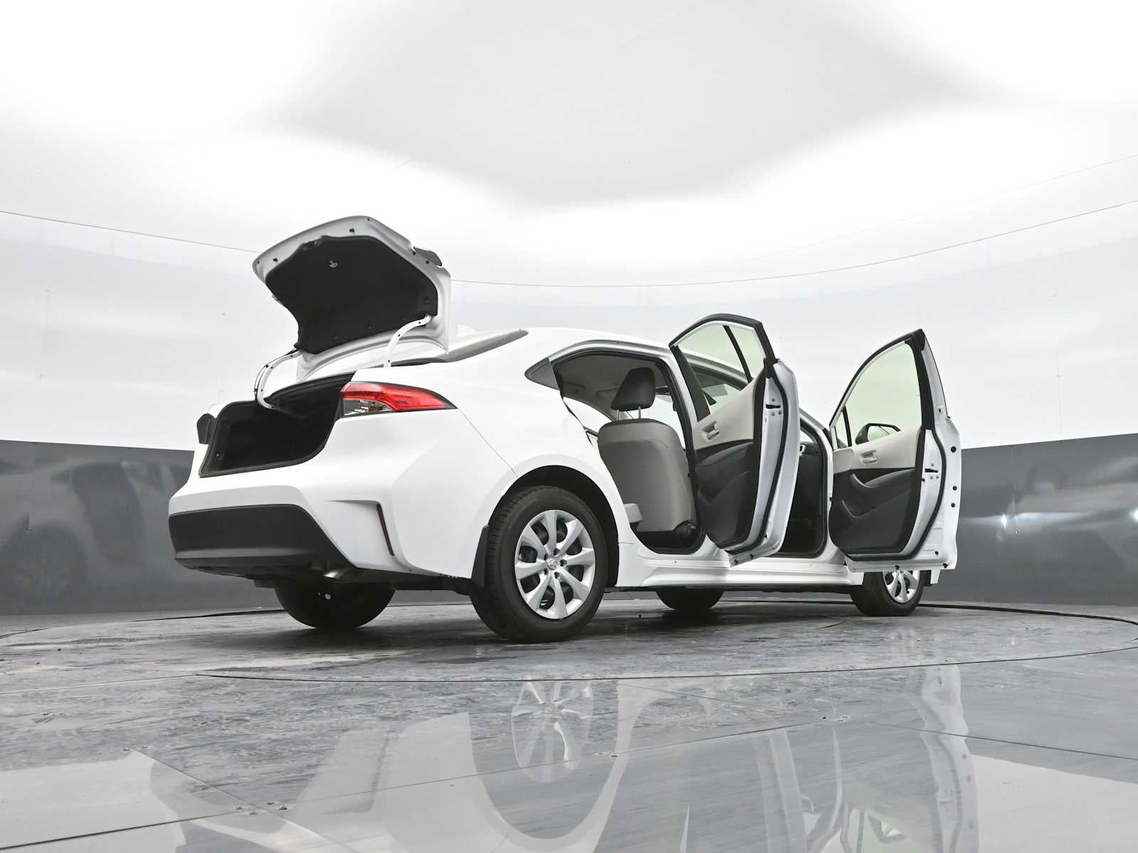 2024 Toyota Corolla Hybrid LE