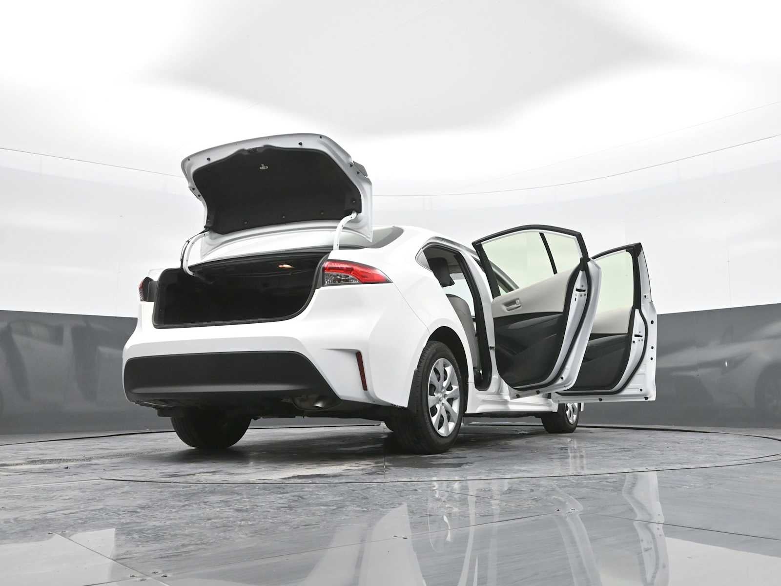 2024 Toyota Corolla Hybrid LE