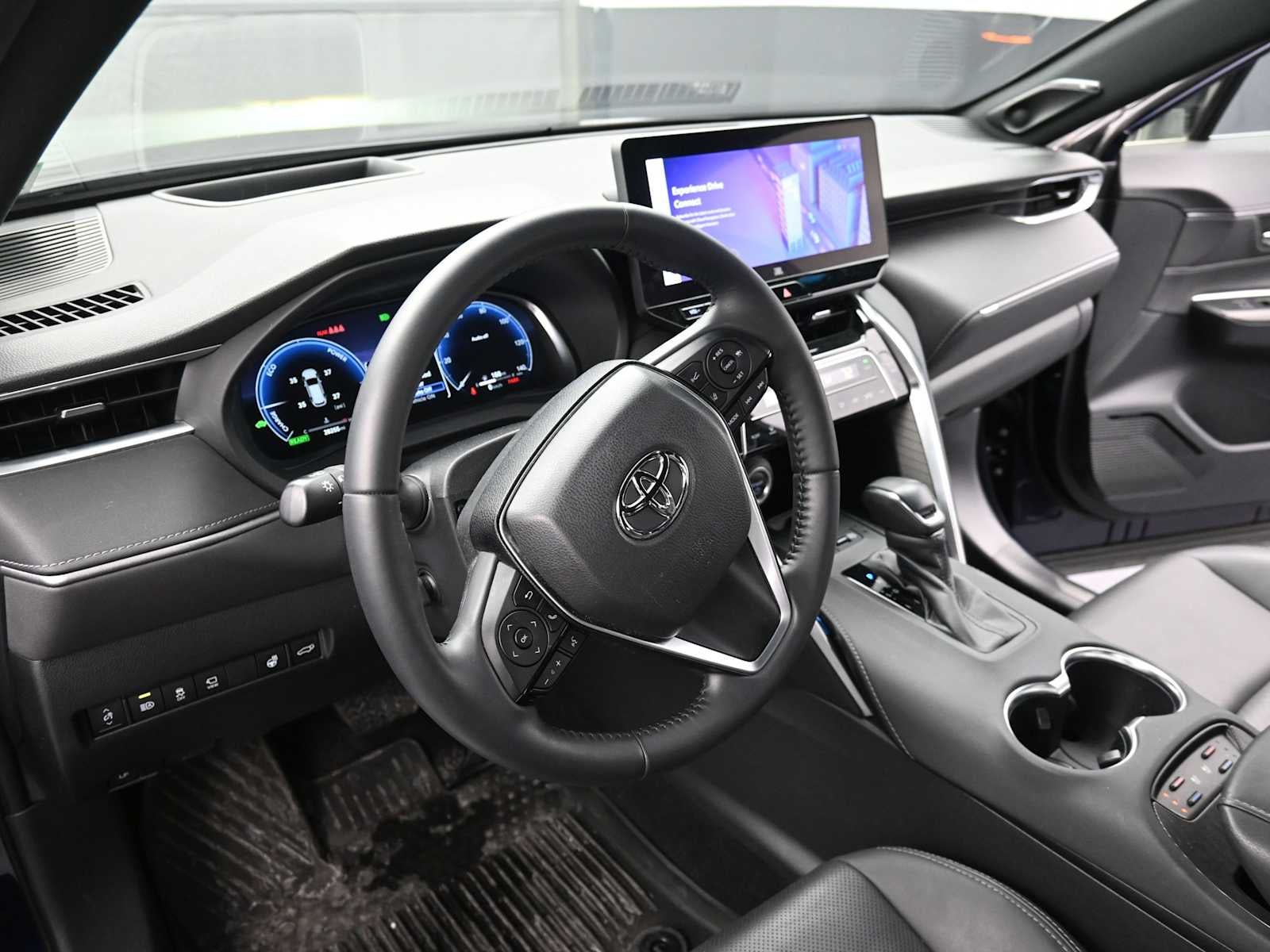 2024 Toyota Venza LE