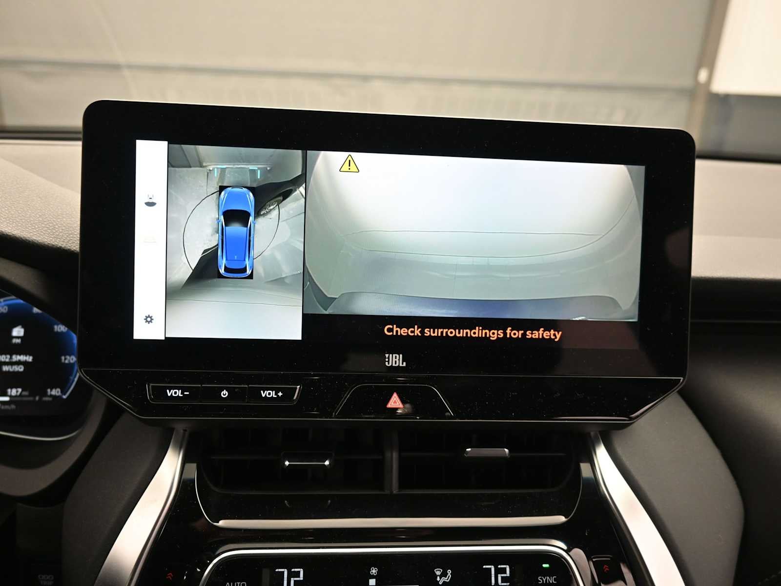 2024 Toyota Venza LE