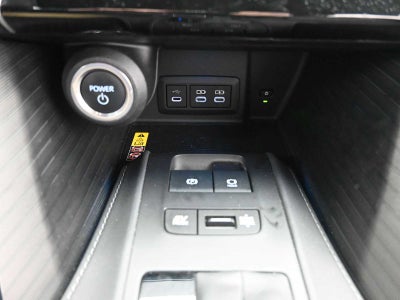 2024 Toyota Venza LE