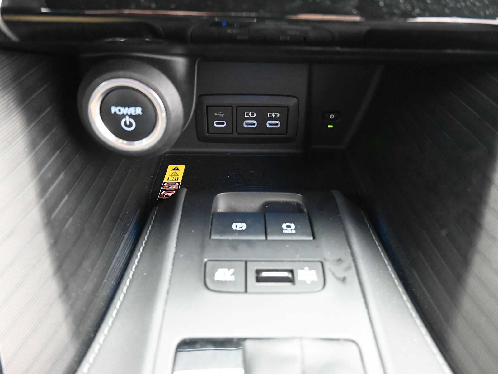 2024 Toyota Venza LE