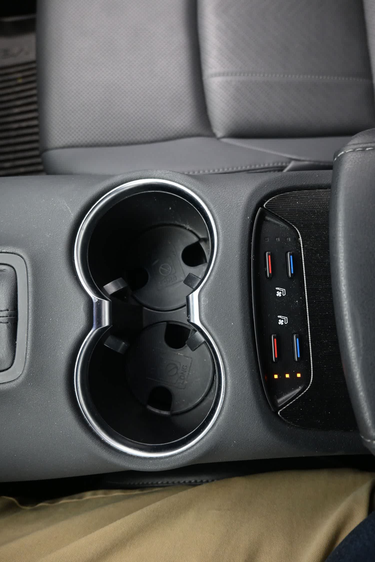 2024 Toyota Venza LE