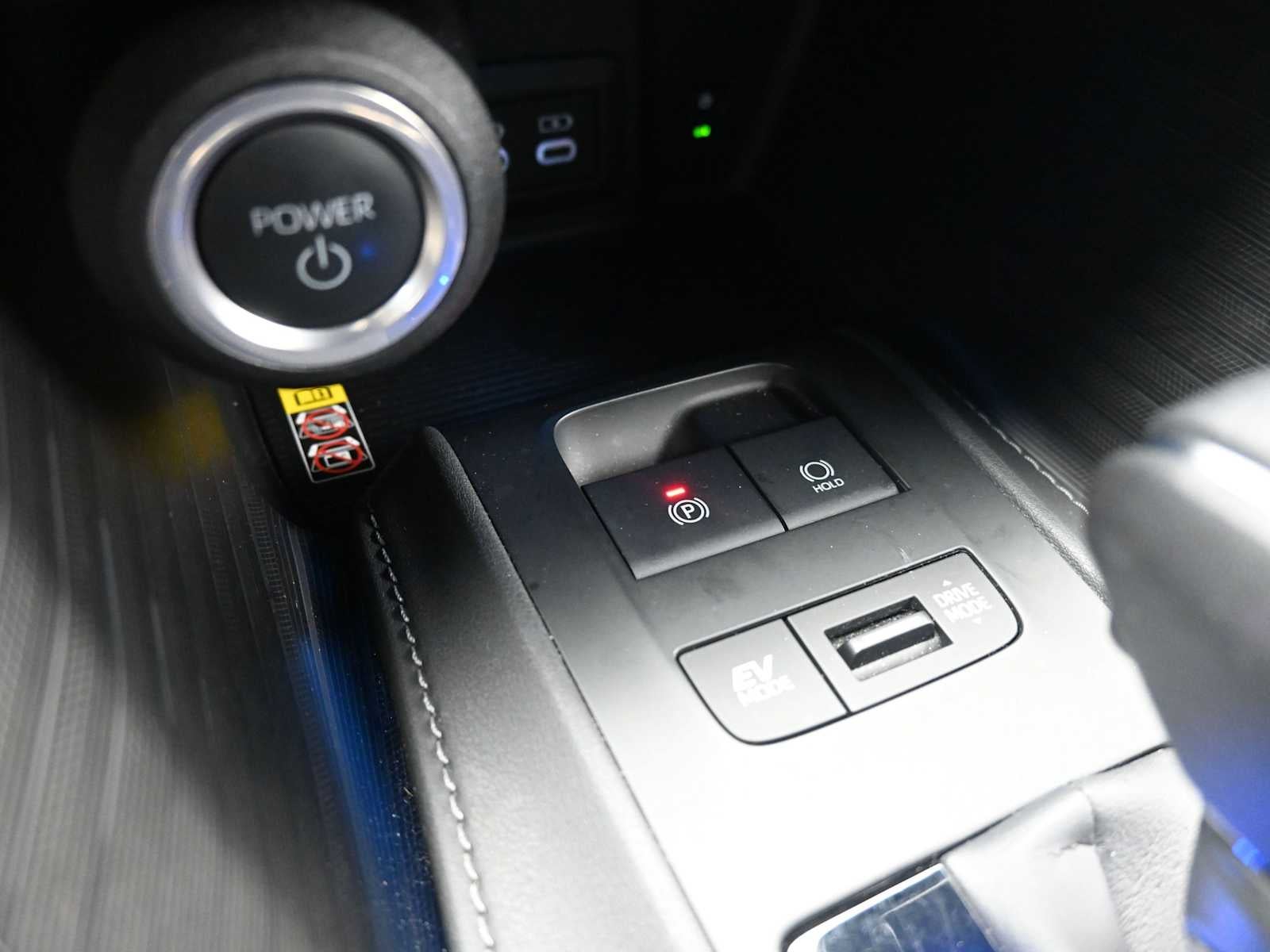 2024 Toyota Venza LE