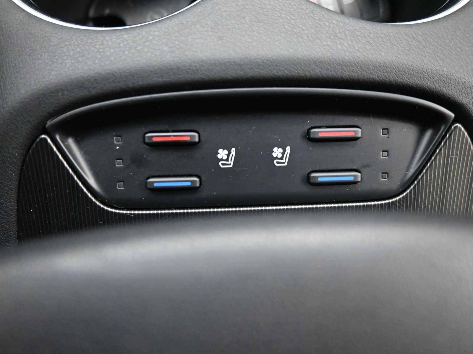 2024 Toyota Venza LE