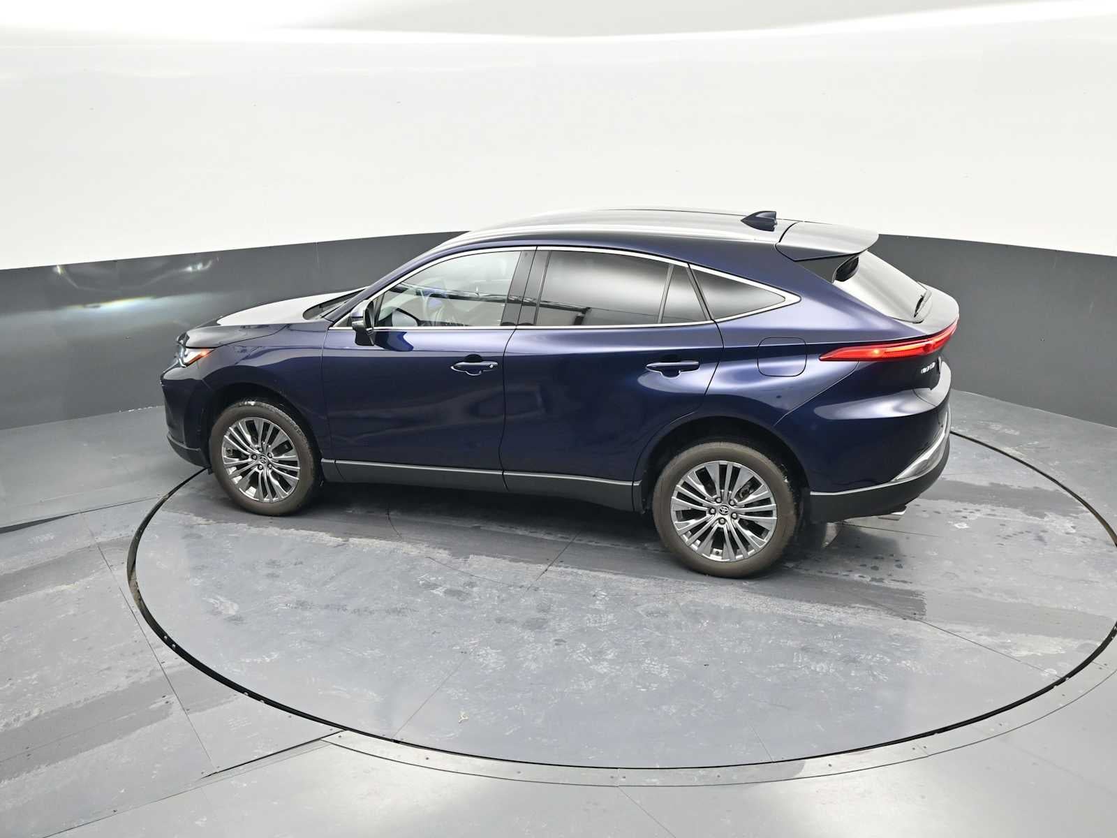 2024 Toyota Venza LE