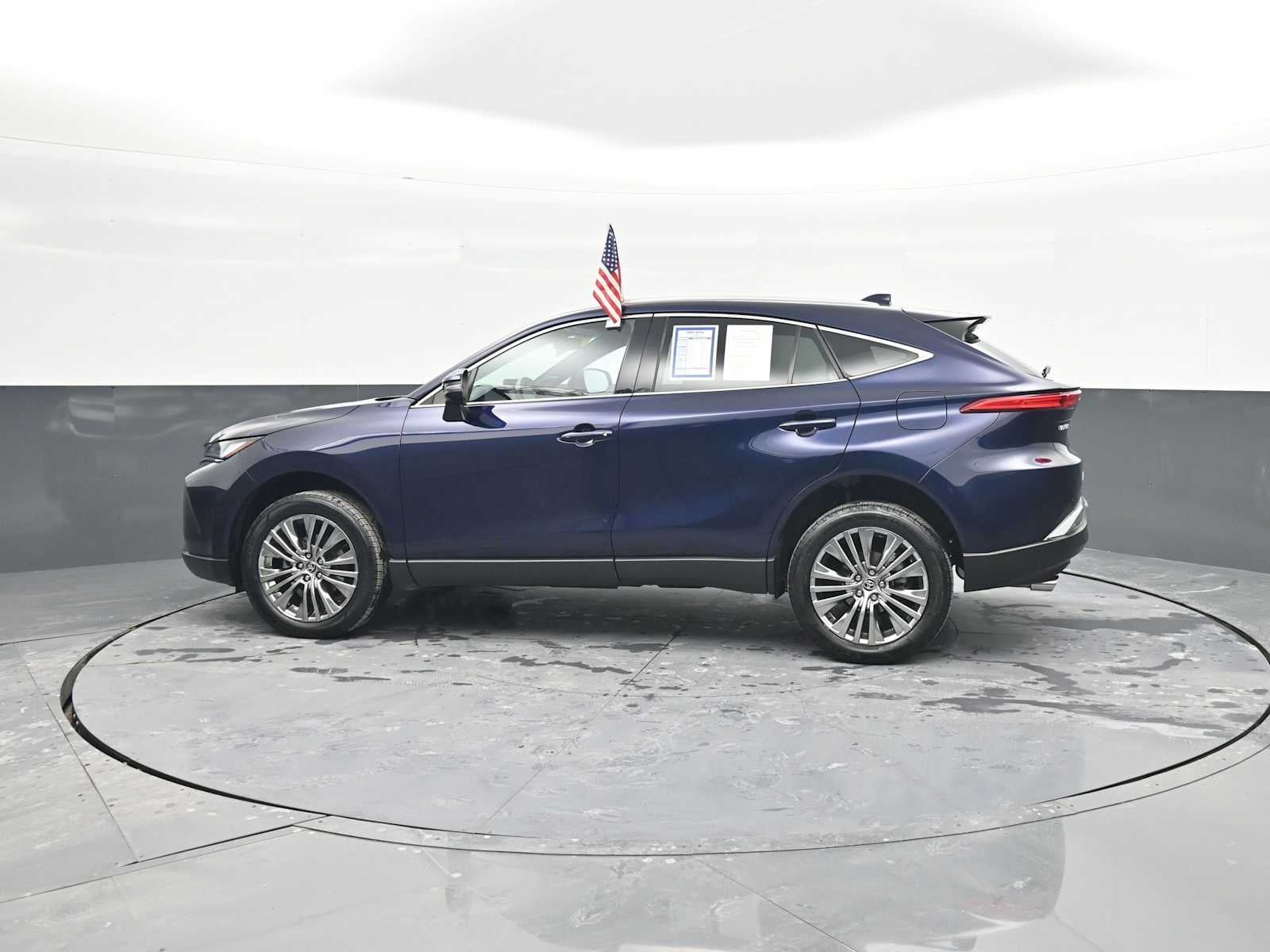 2024 Toyota Venza LE