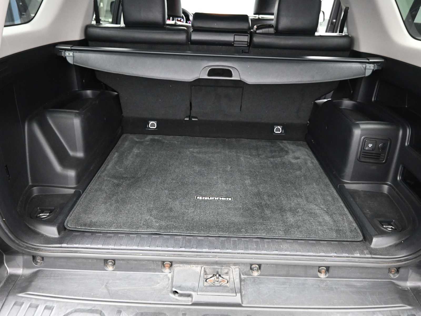 2013 Toyota 4Runner SR5