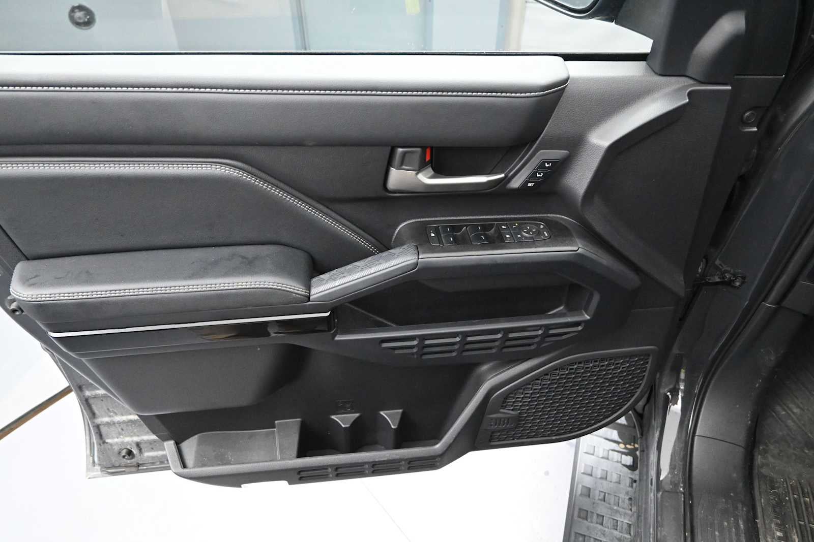 2025 Toyota 4Runner Hybrid TRD Off Road