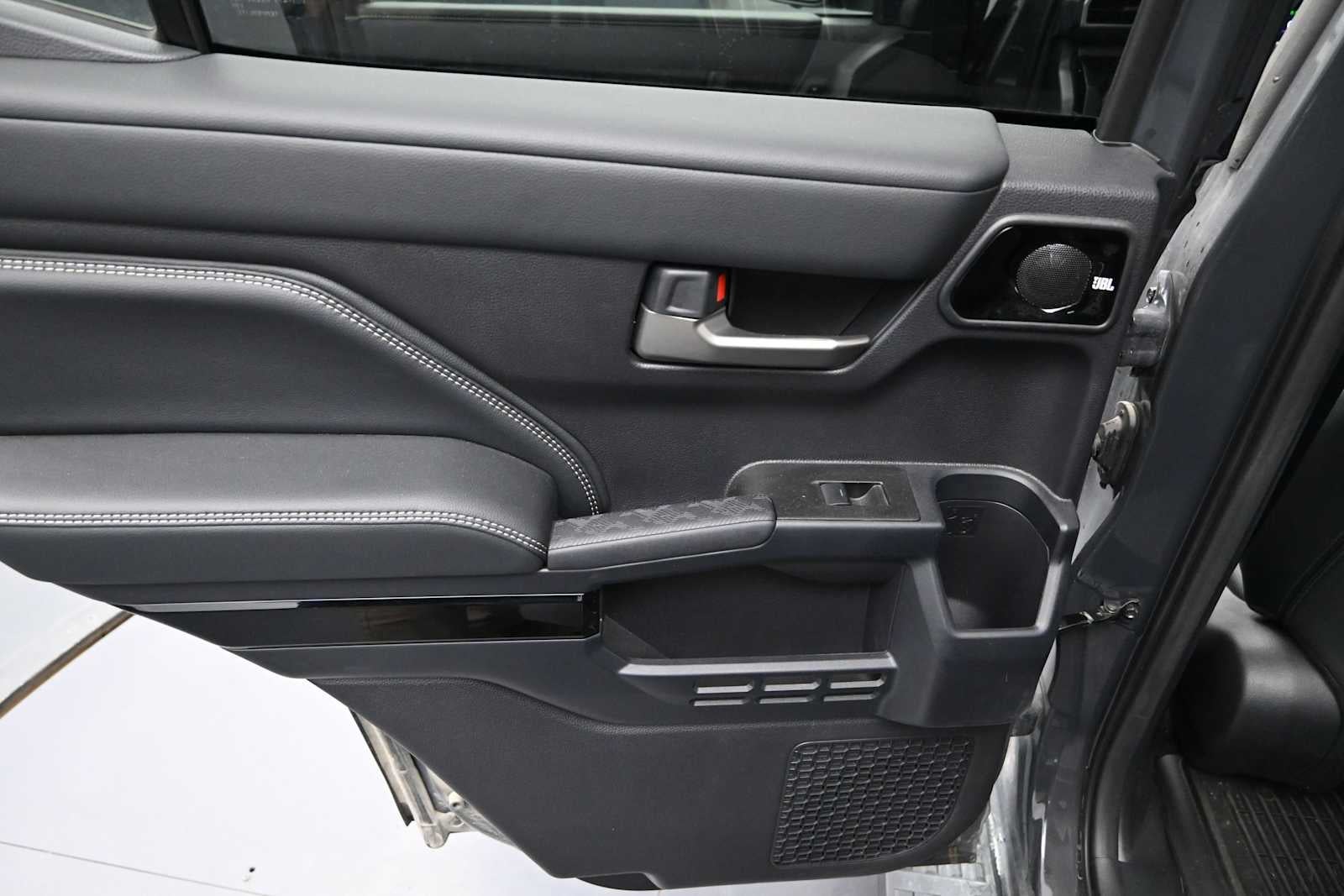 2025 Toyota 4Runner Hybrid TRD Off Road