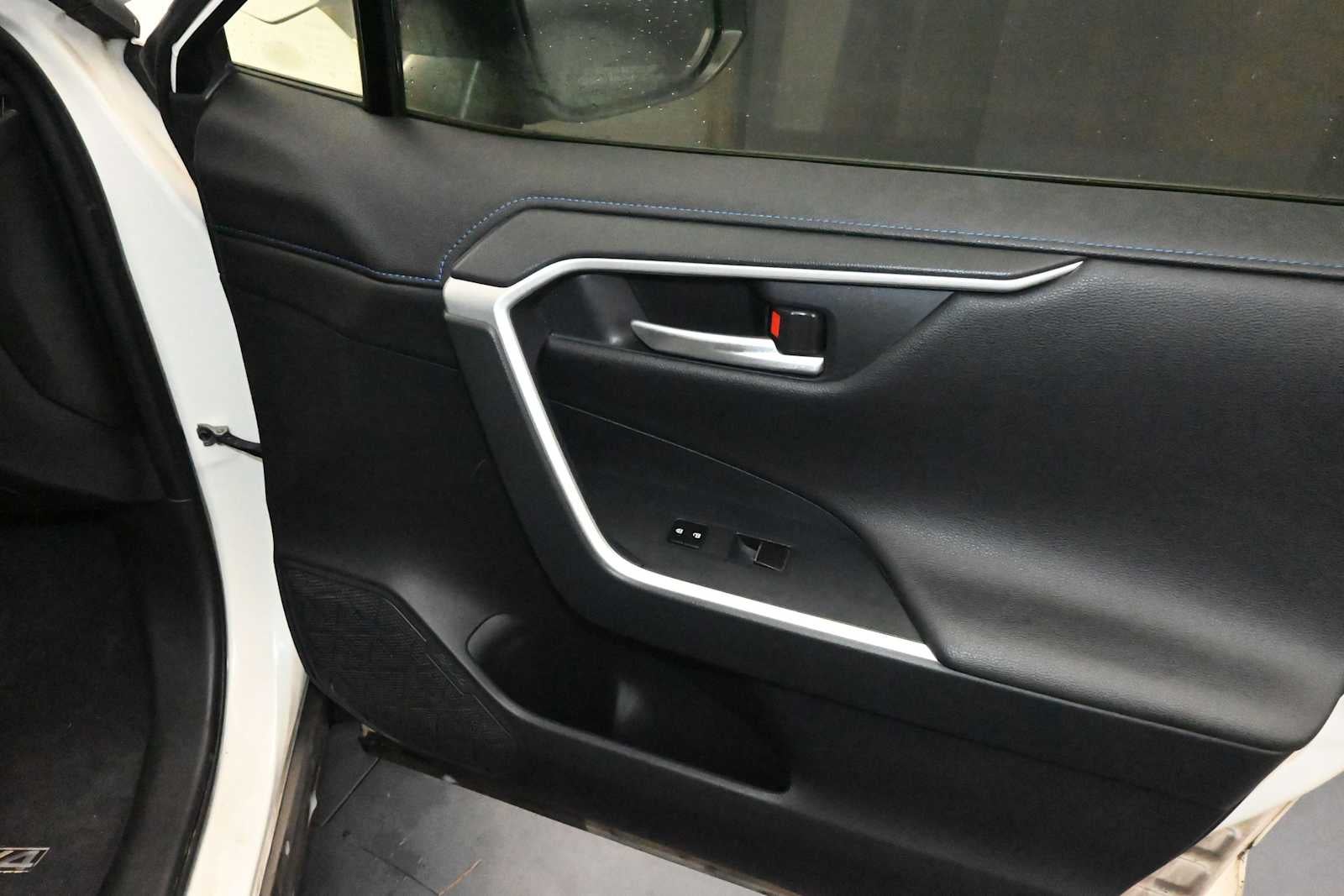 2019 Toyota RAV4 Hybrid XSE