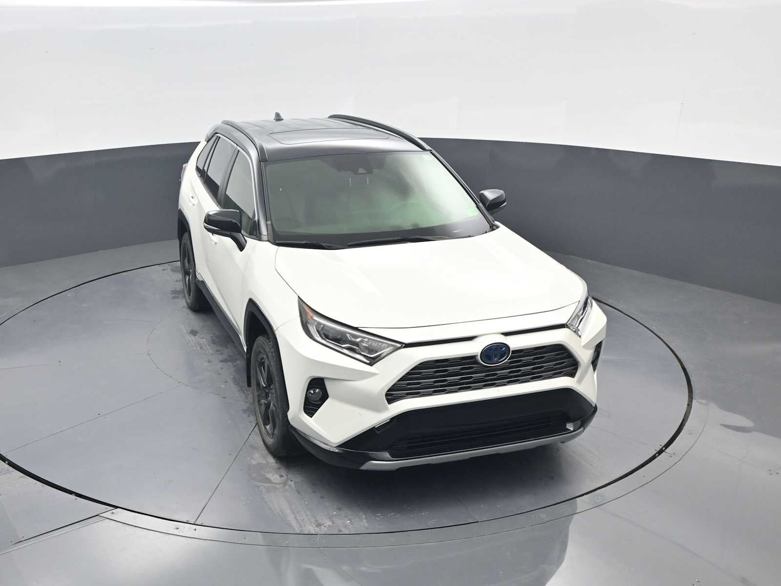 2019 Toyota RAV4 Hybrid XSE
