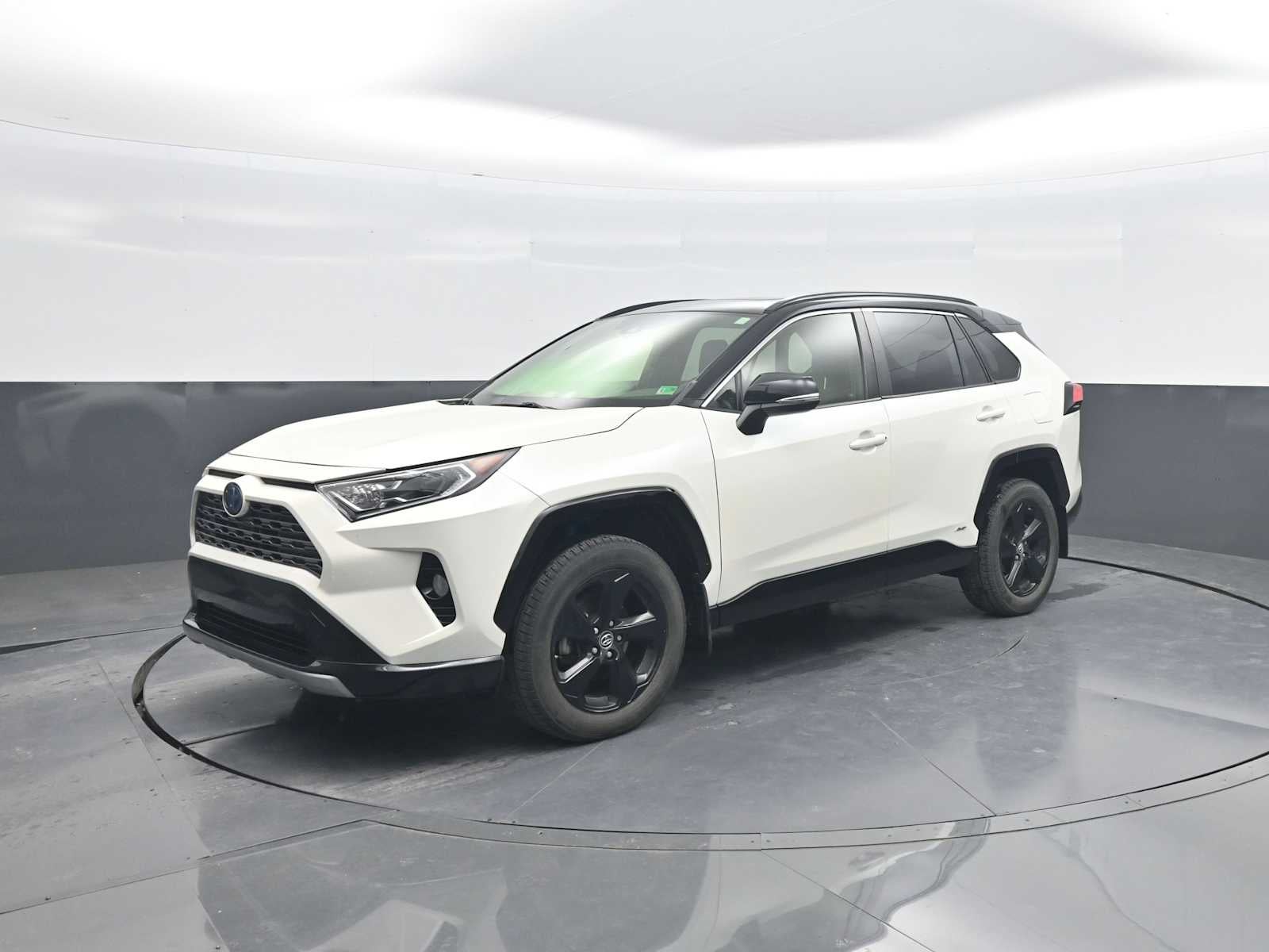 2019 Toyota RAV4 Hybrid XSE