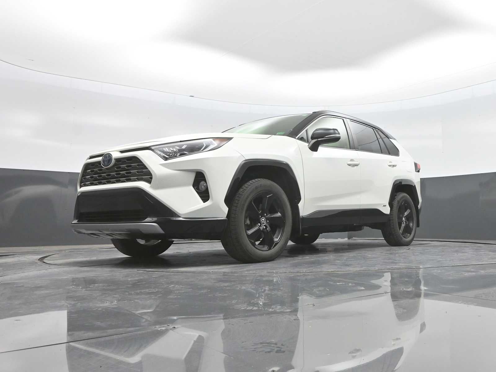 2019 Toyota RAV4 Hybrid XSE