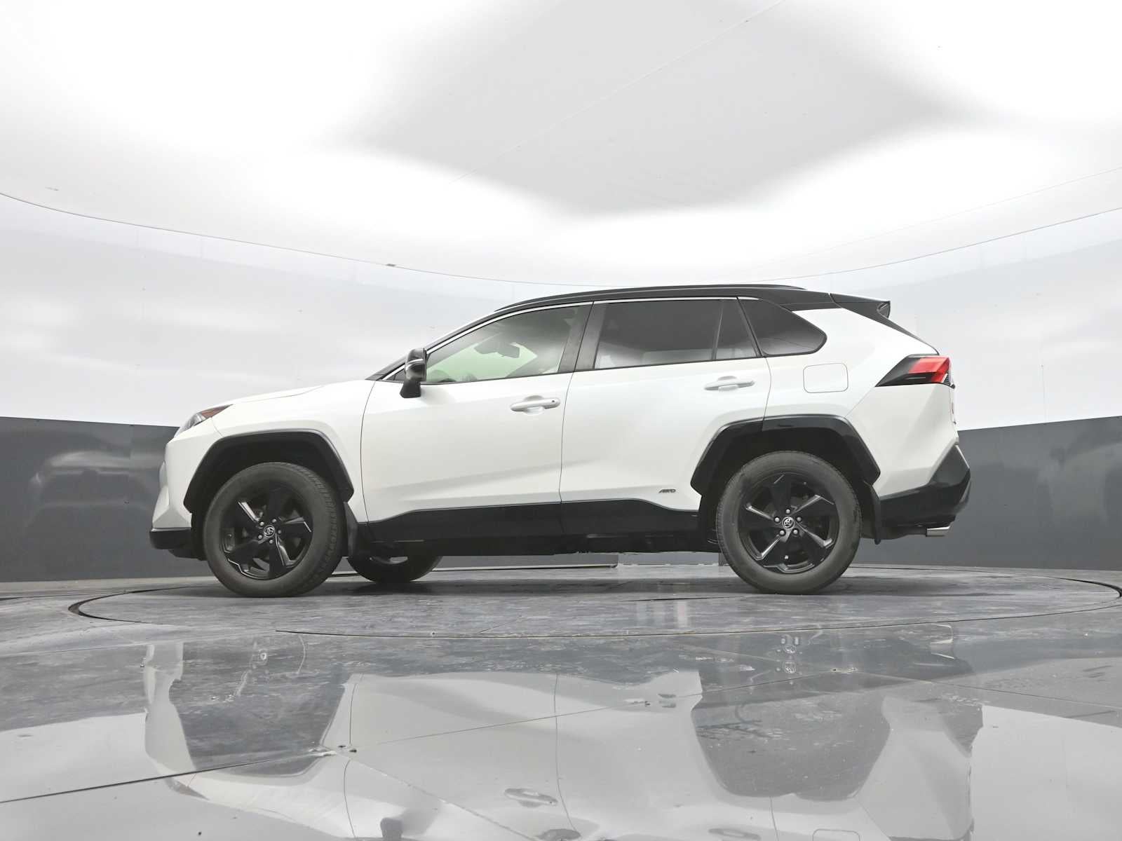 2019 Toyota RAV4 Hybrid XSE