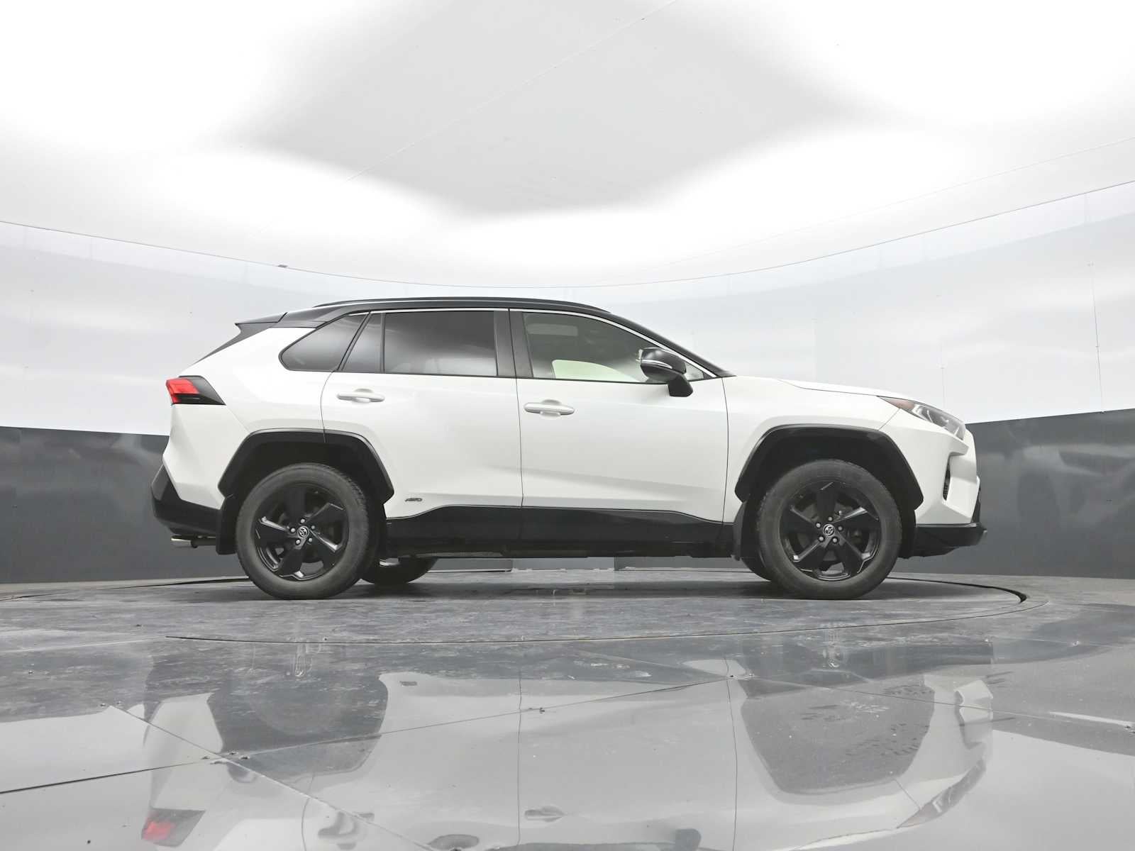 2019 Toyota RAV4 Hybrid XSE