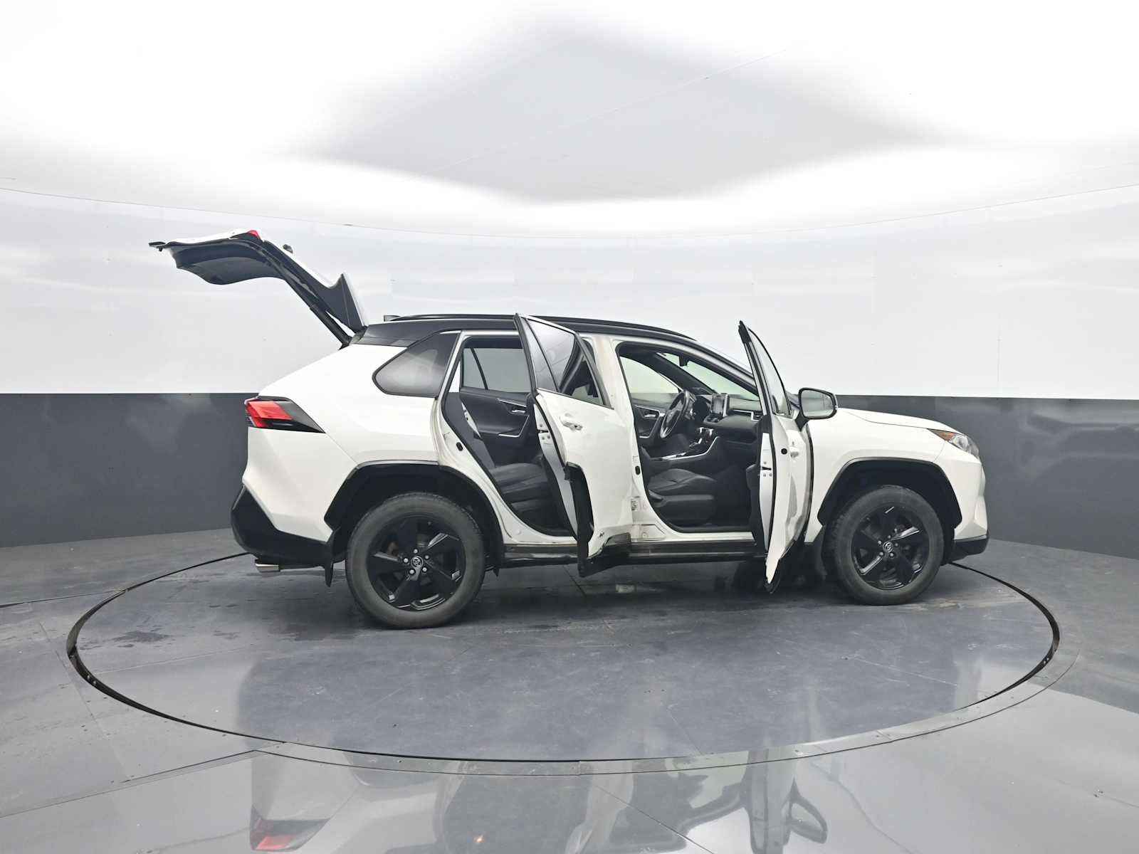 2019 Toyota RAV4 Hybrid XSE