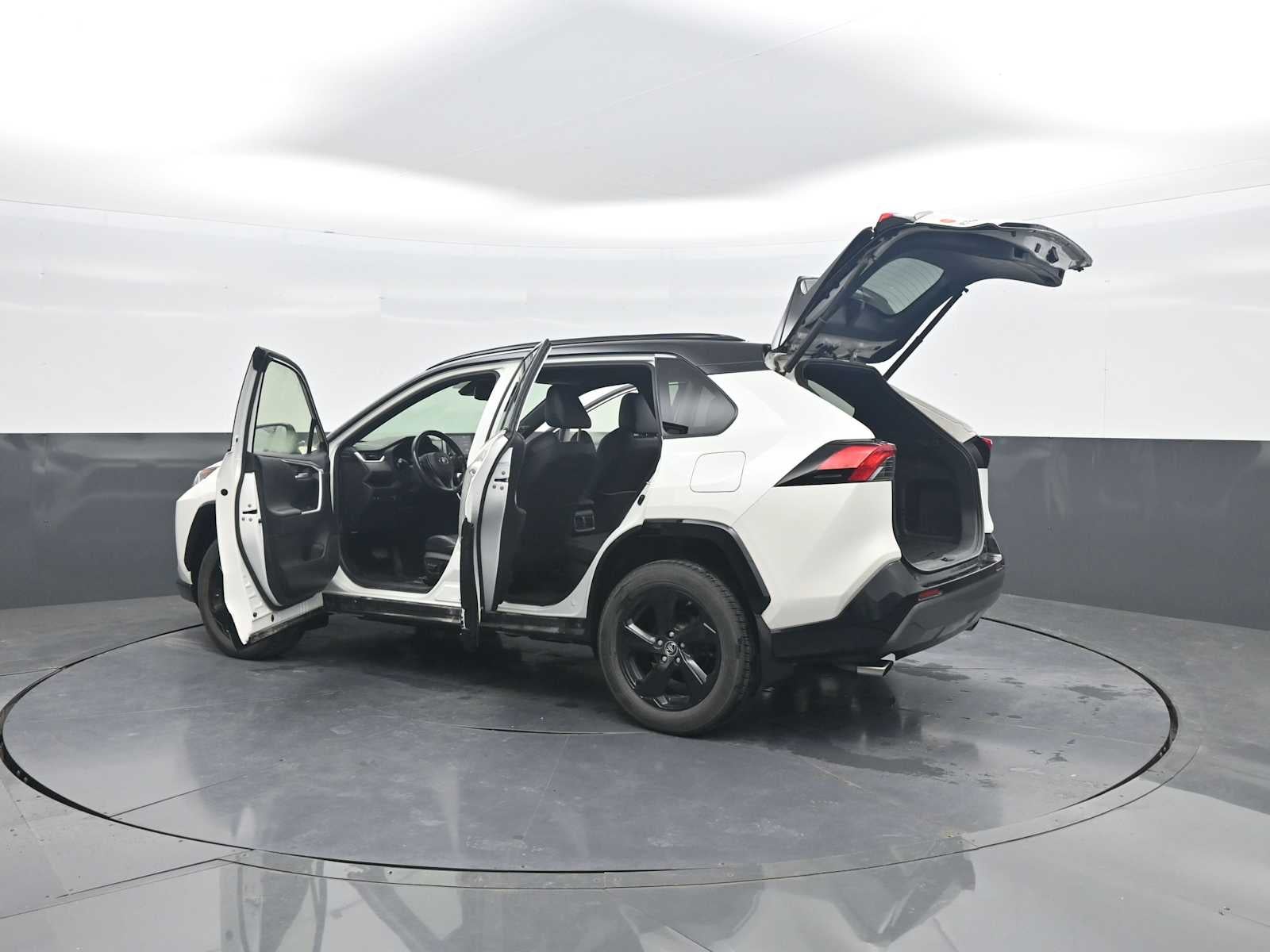 2019 Toyota RAV4 Hybrid XSE