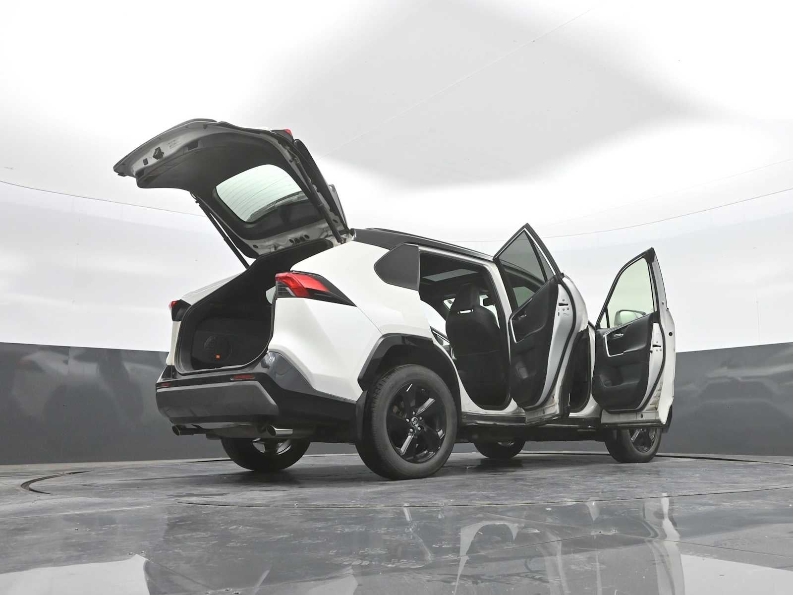 2019 Toyota RAV4 Hybrid XSE