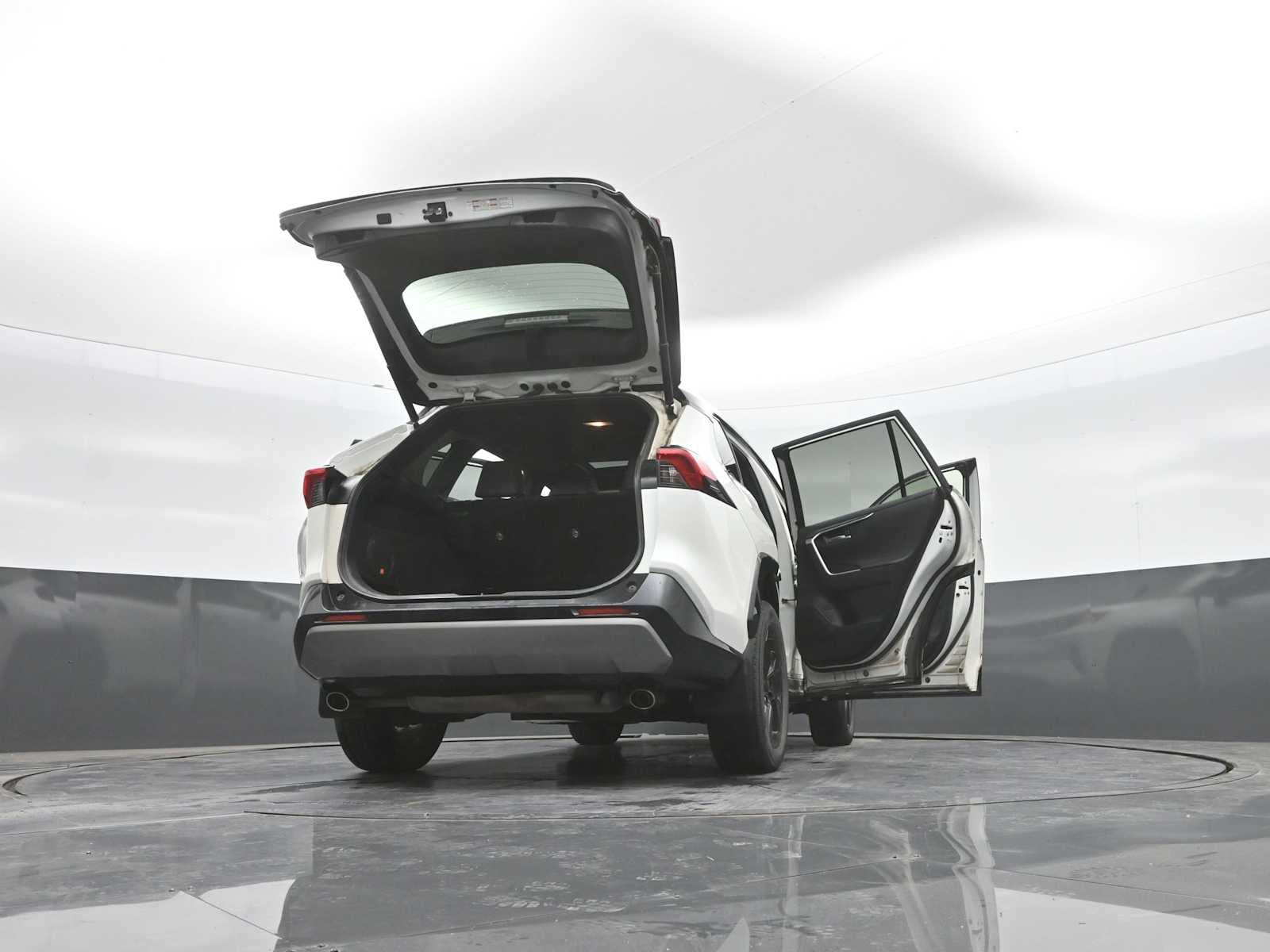 2019 Toyota RAV4 Hybrid XSE