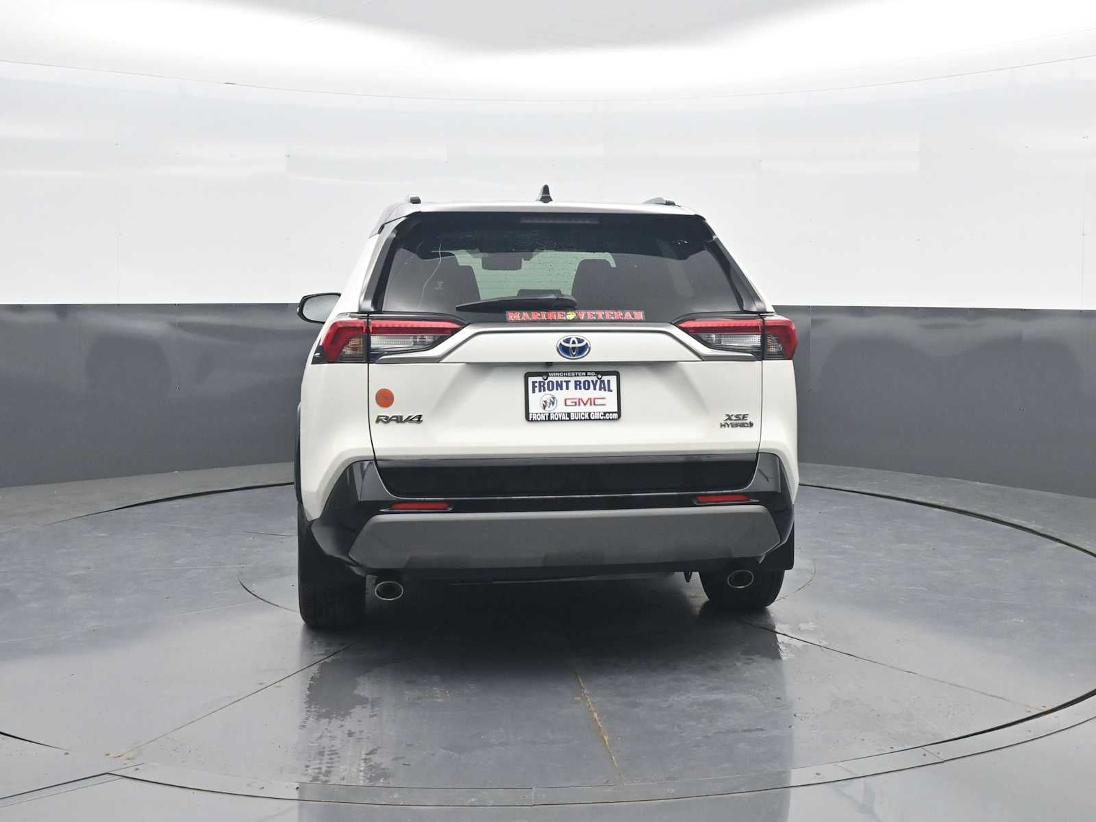 2019 Toyota RAV4 Hybrid XSE