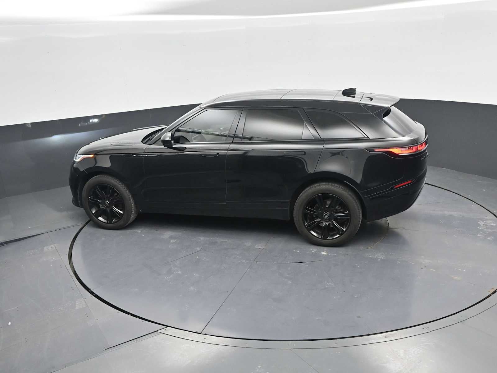 2023 Land Rover Range Rover Velar R-Dynamic S