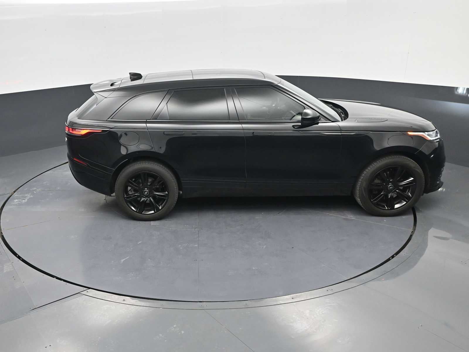 2023 Land Rover Range Rover Velar R-Dynamic S