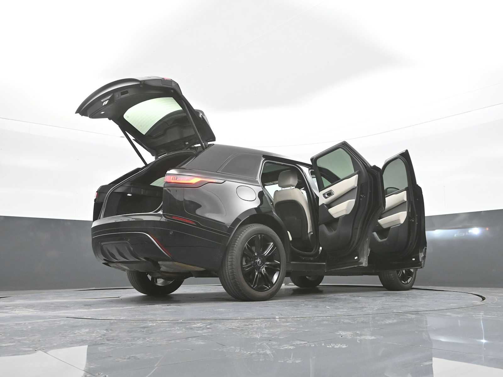 2023 Land Rover Range Rover Velar R-Dynamic S