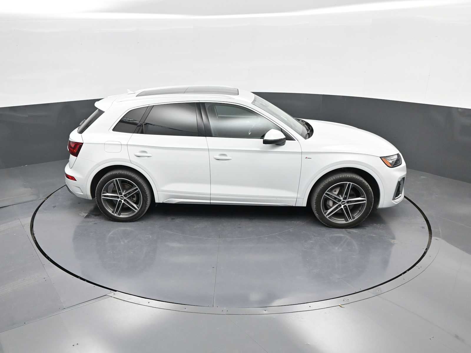 2021 Audi Q5 Premium Plus