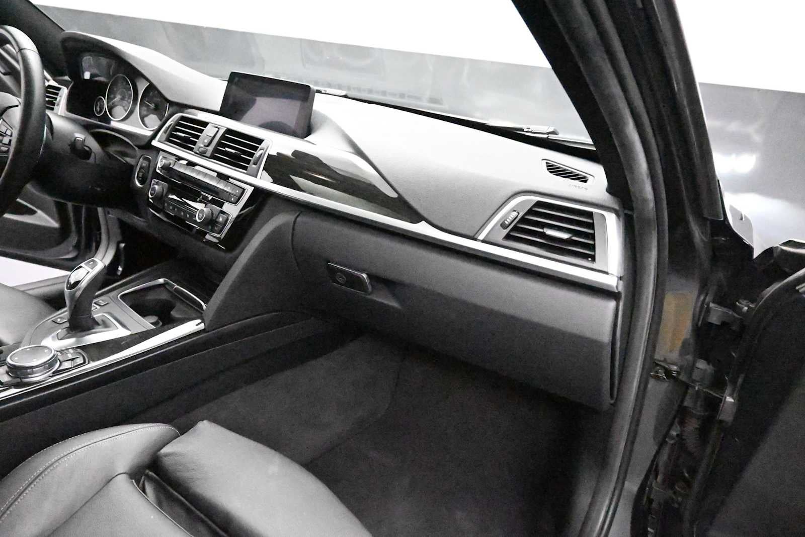 2016 BMW 3 Series 328i