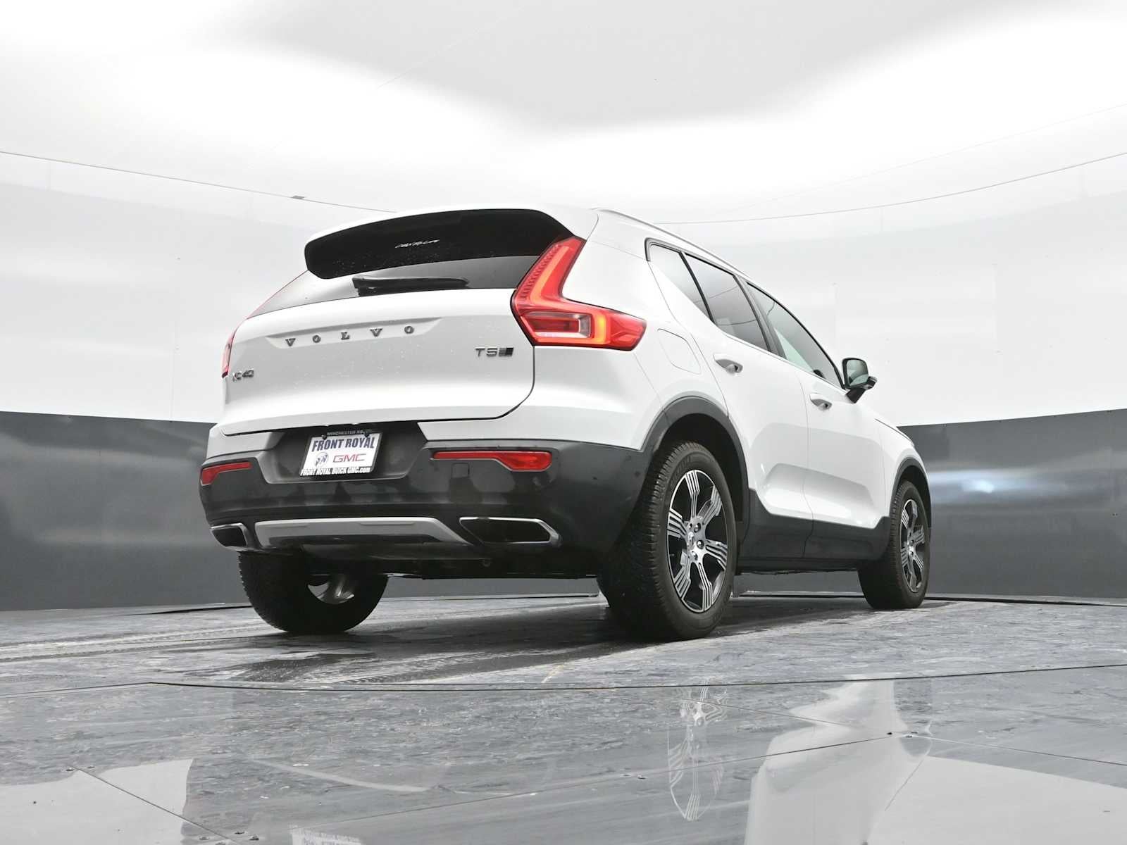 2020 Volvo XC40 Inscription