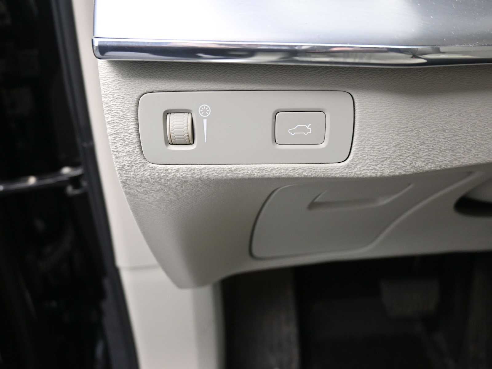 2018 Volvo XC90 Momentum