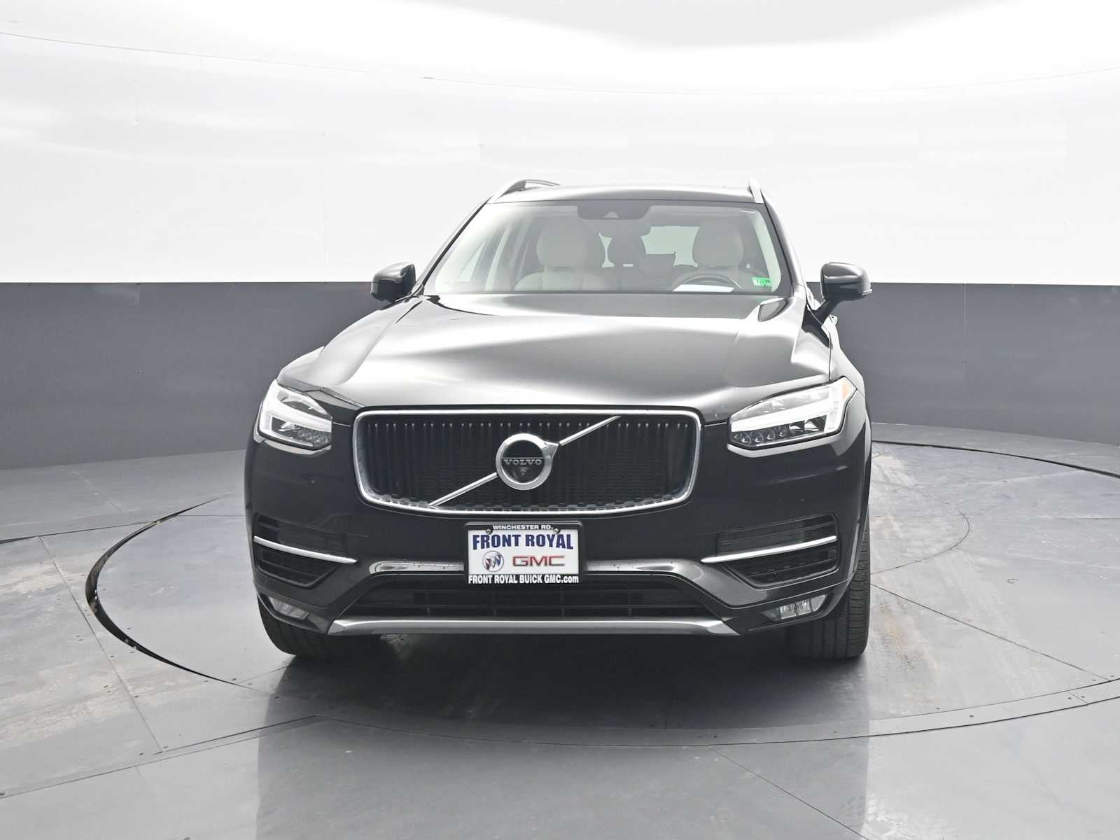 2018 Volvo XC90 Momentum