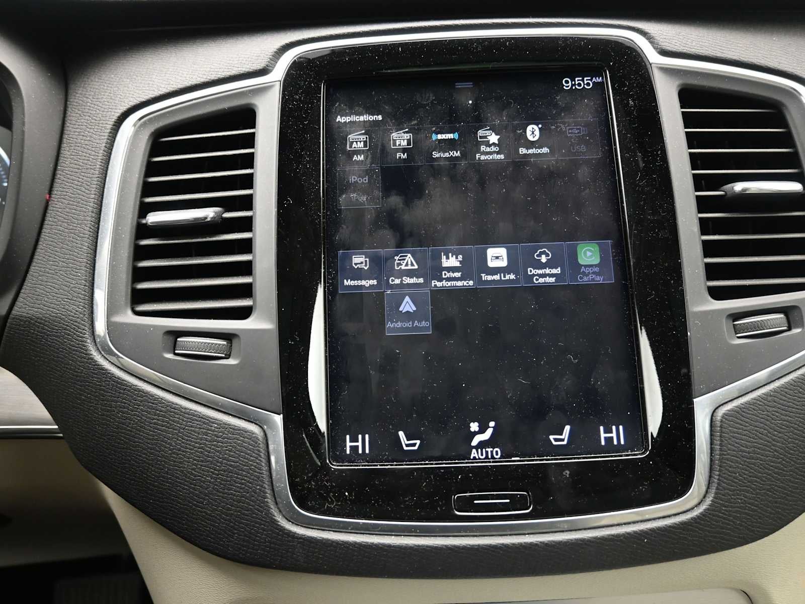 2018 Volvo XC90 Momentum