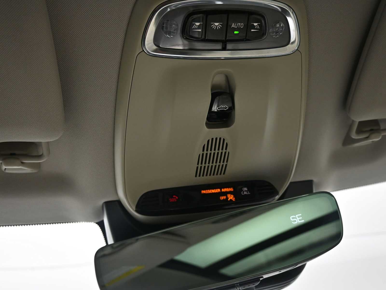 2018 Volvo XC90 Momentum