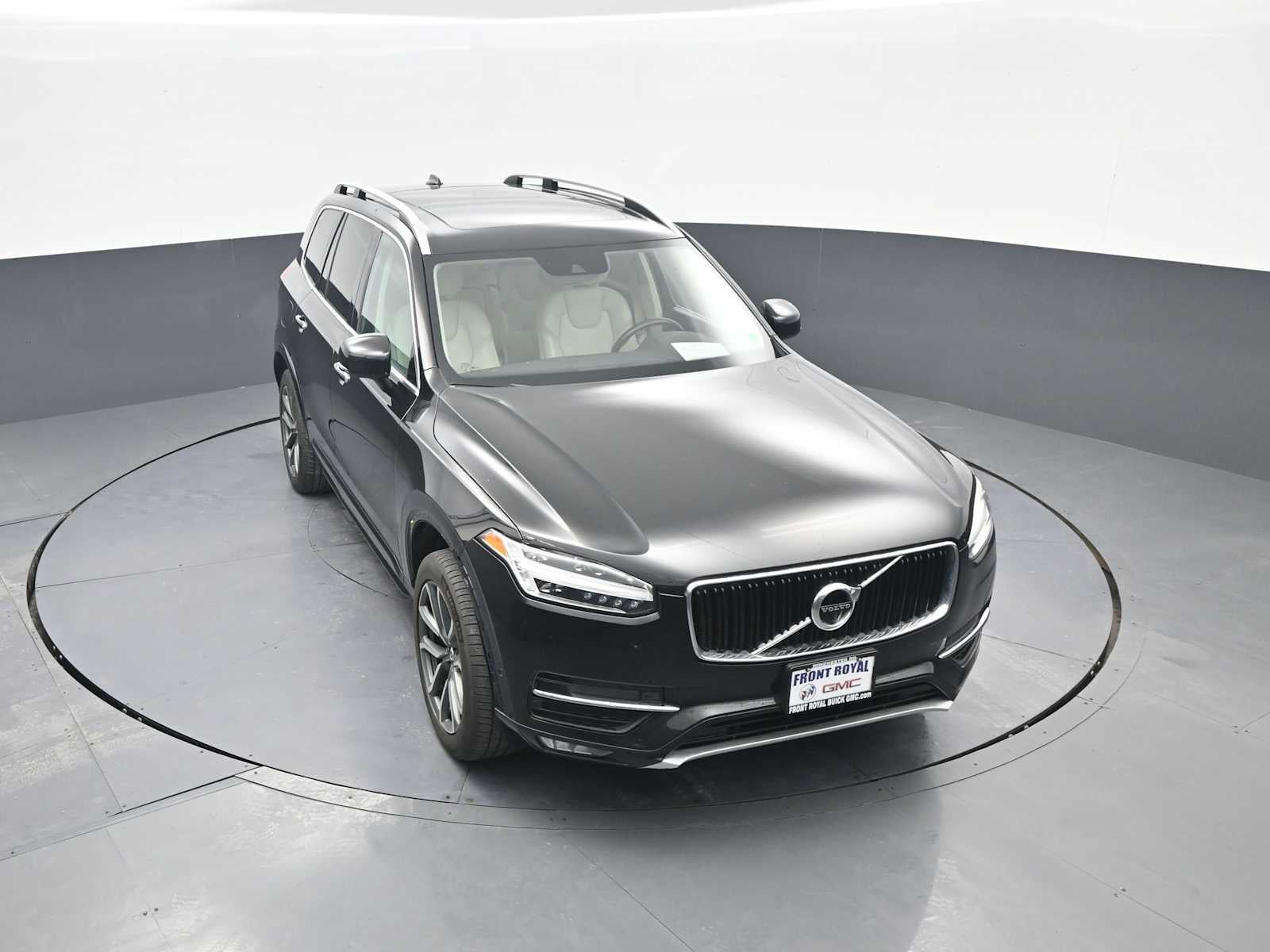 2018 Volvo XC90 Momentum