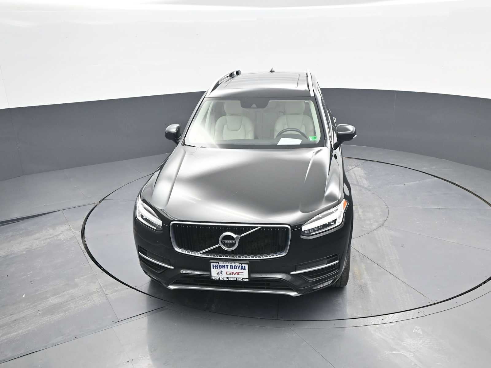 2018 Volvo XC90 Momentum