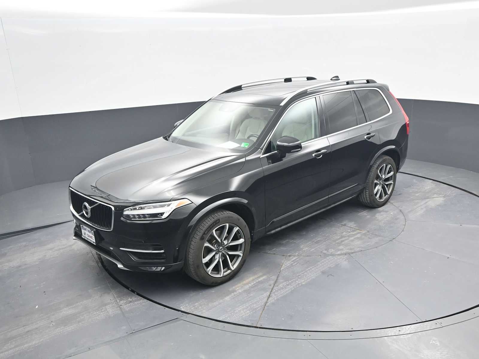 2018 Volvo XC90 Momentum