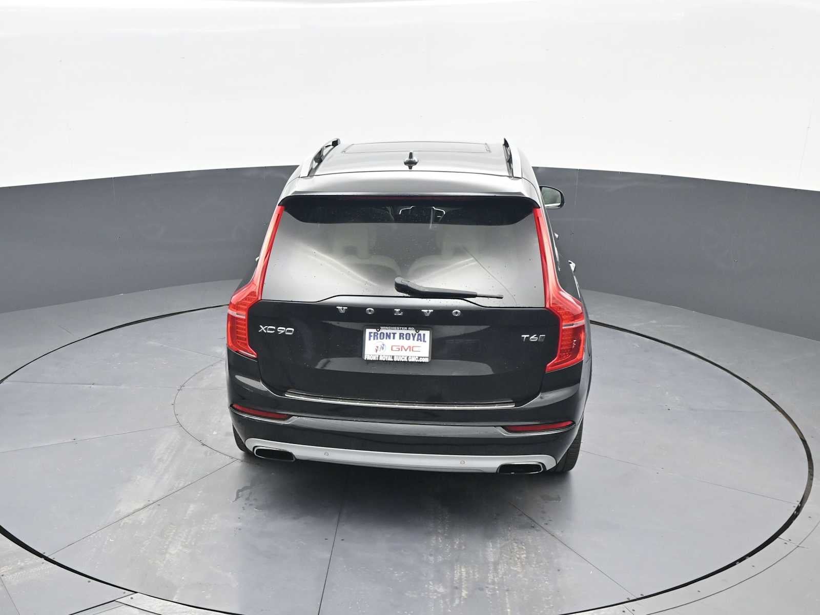 2018 Volvo XC90 Momentum