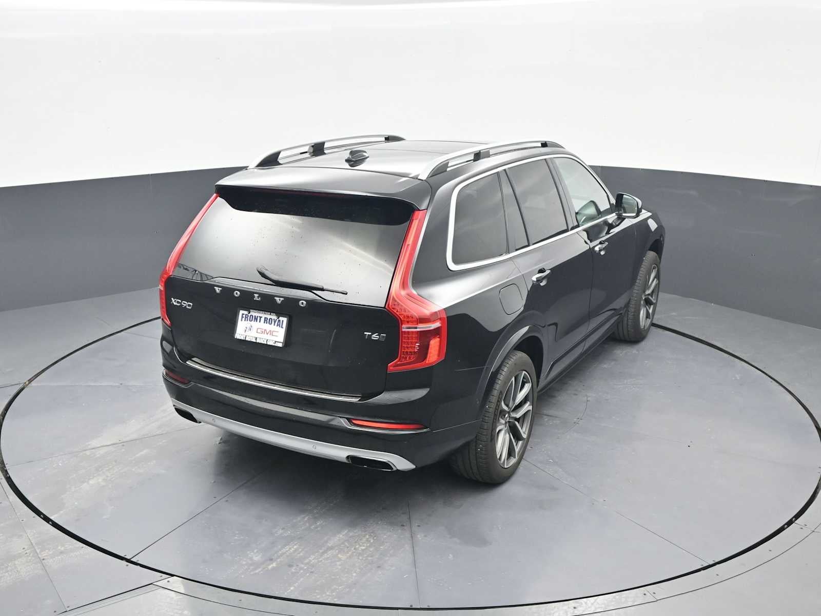 2018 Volvo XC90 Momentum