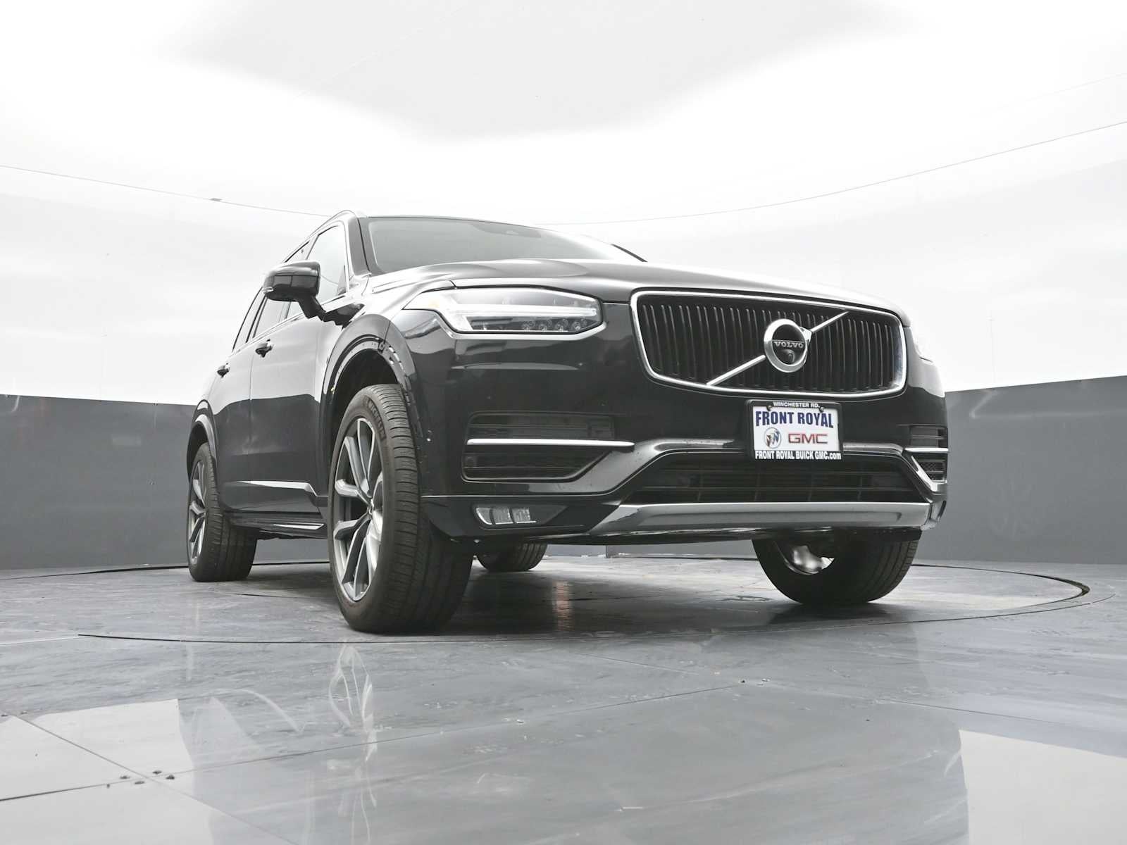 2018 Volvo XC90 Momentum