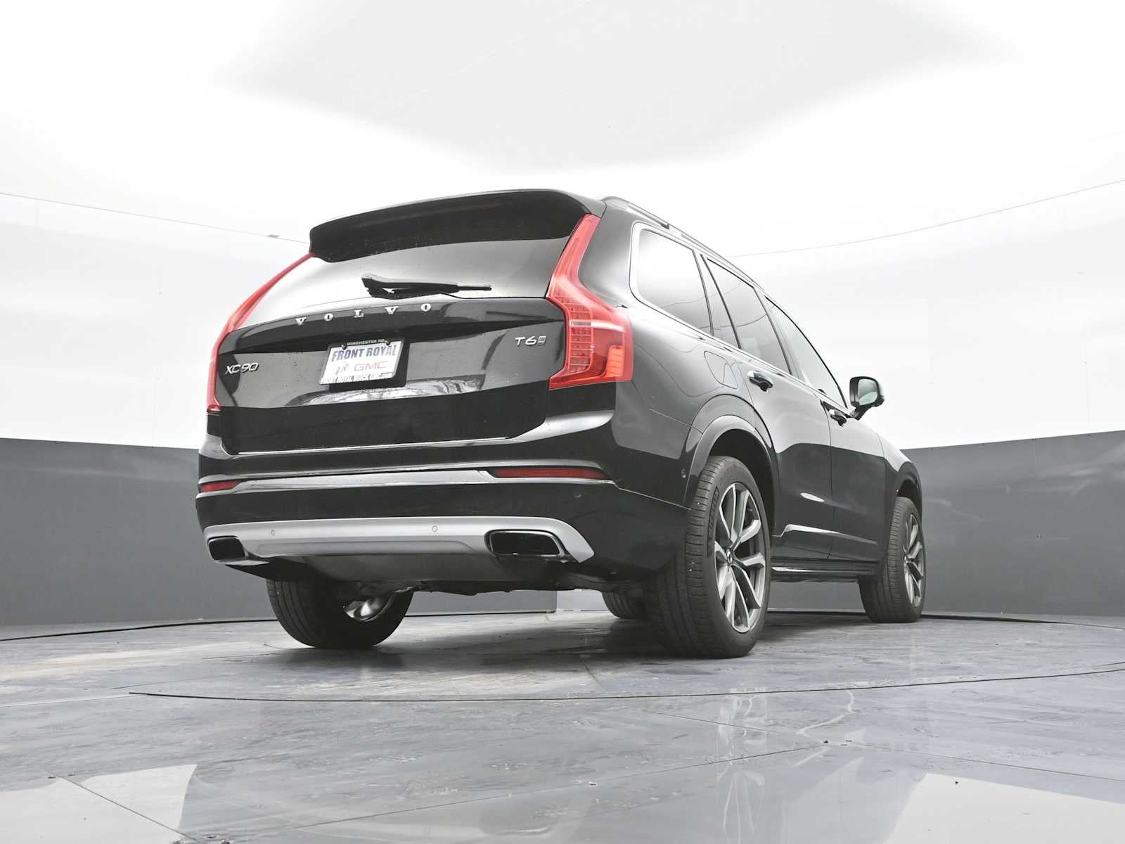 2018 Volvo XC90 Momentum