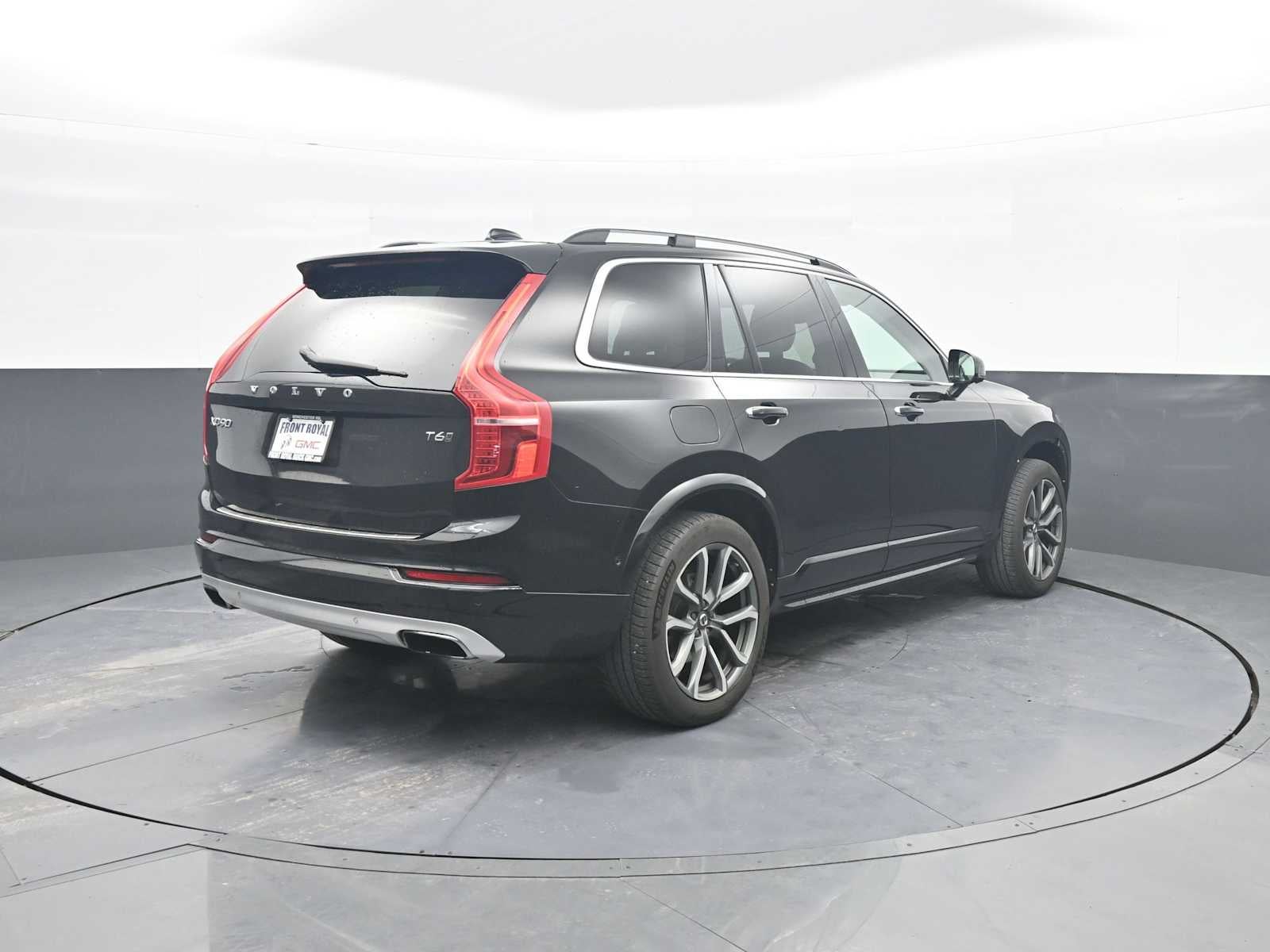 2018 Volvo XC90 Momentum