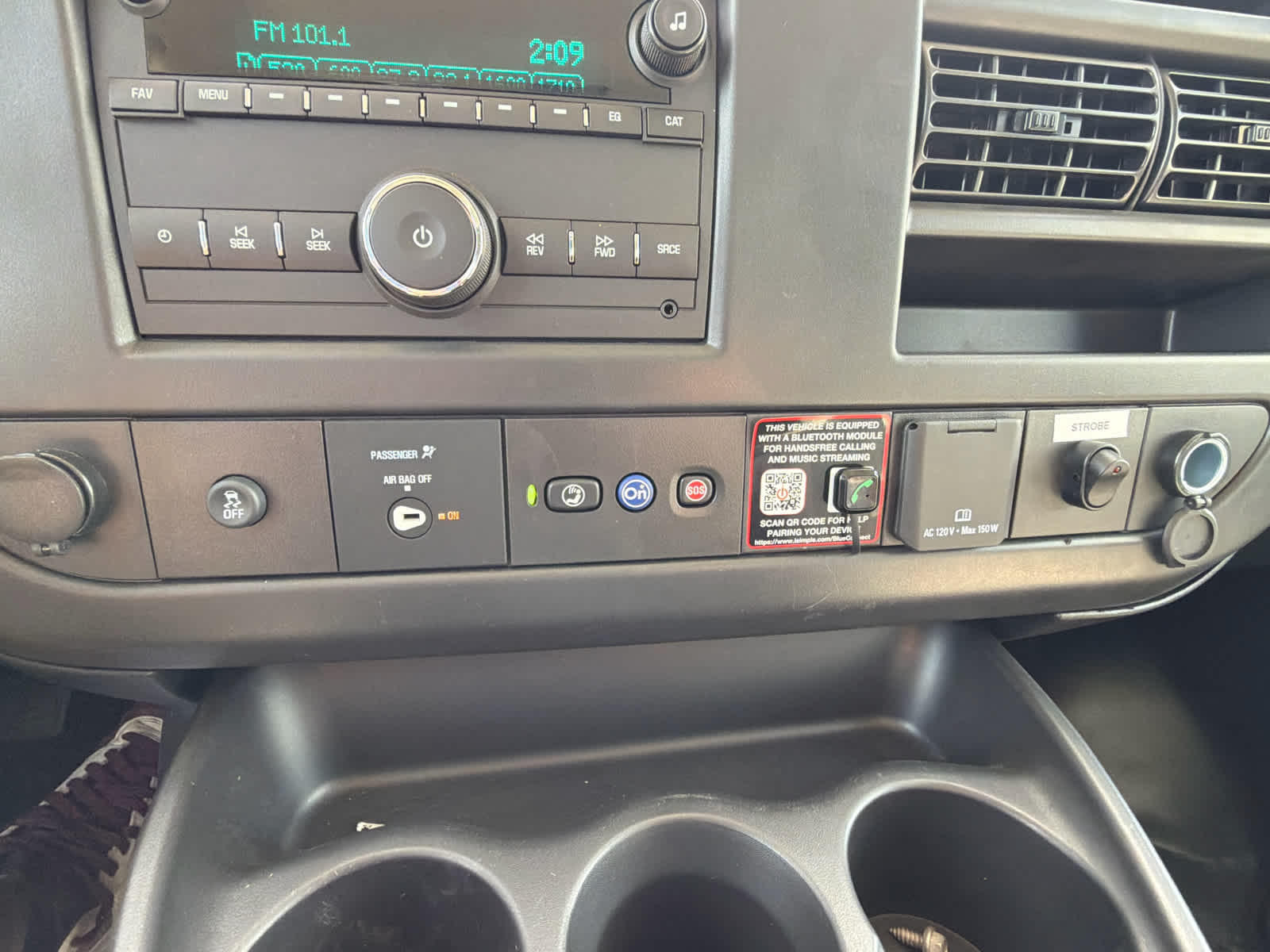 2025 GMC Savana Cutaway 3500 1WT